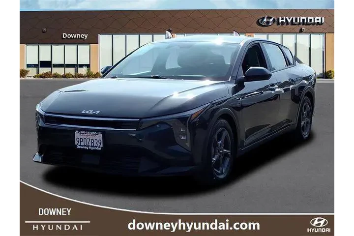 $21823 : Kia K4 2025 LXS 4dr Sedan image 1