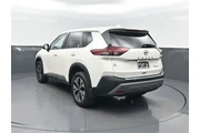 $23264 : Nissan Rogue 2023 AWD SV 4dr thumbnail