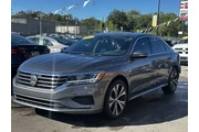 $16995 : 2021 Passat SE thumbnail