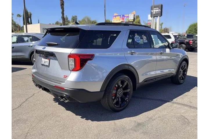 $39991 : Ford Explorer 2024 AWD ST 4d image 9