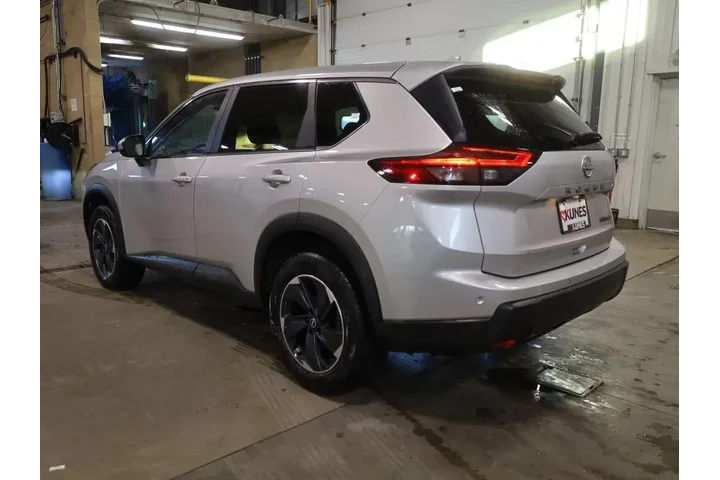 $24077 : Nissan Rogue 2024 AWD SV 4dr image 7