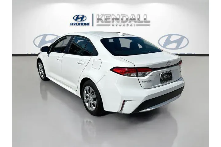 $16998 : Toyota Corolla 2022 LE 4dr S image 4