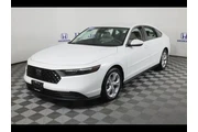 $25875 : Honda Accord 2023 LX 4dr Sed thumbnail