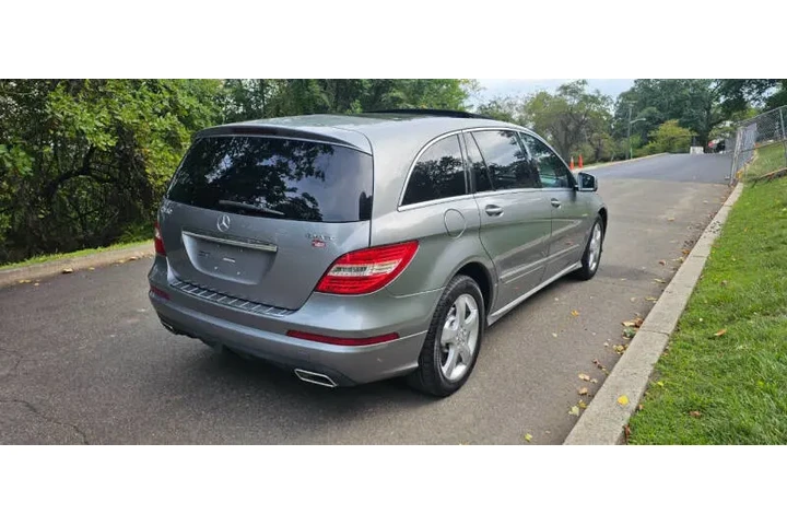 $9895 : 2011 Mercedes-Benz R-Class R image 5