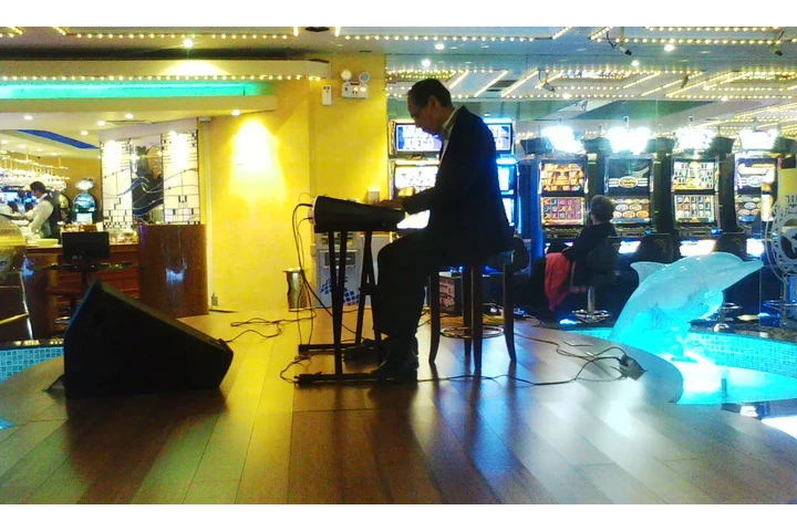 Música Pianista Cumpleaños image 3