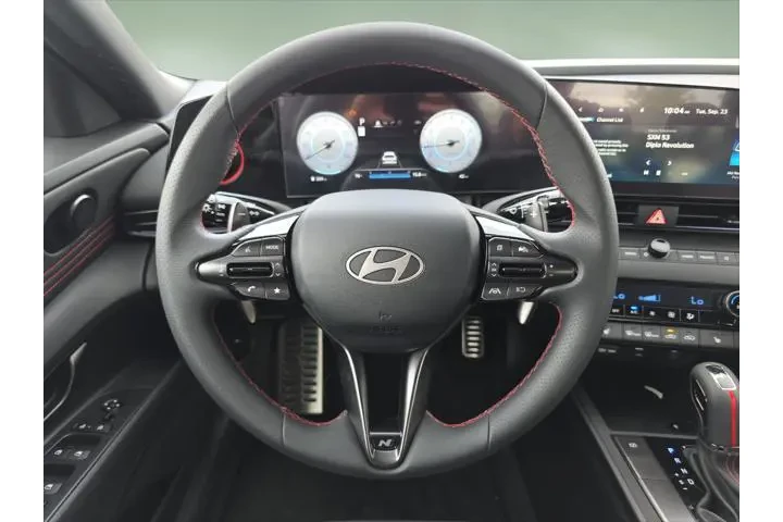 $27572 : Hyundai ELANTRA 2025 N Line image 9