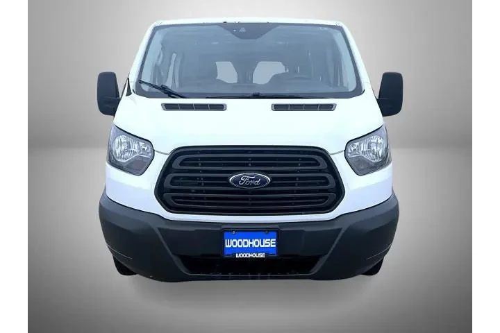 $17945 : Ford Transit 2017 250 3dr LW image 2