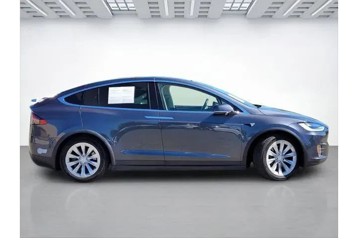 $19763 : Tesla Model X 2017 AWD 75D 4 image 3