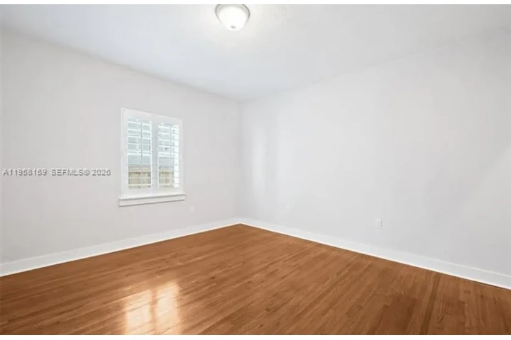 $1450 : 3 Levine Realty, image 4