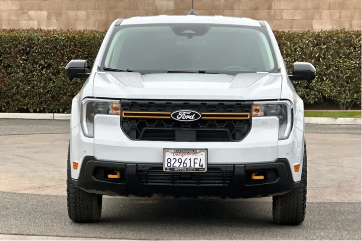 $39995 : Ford Maverick 2025 AWD Tremo image 9