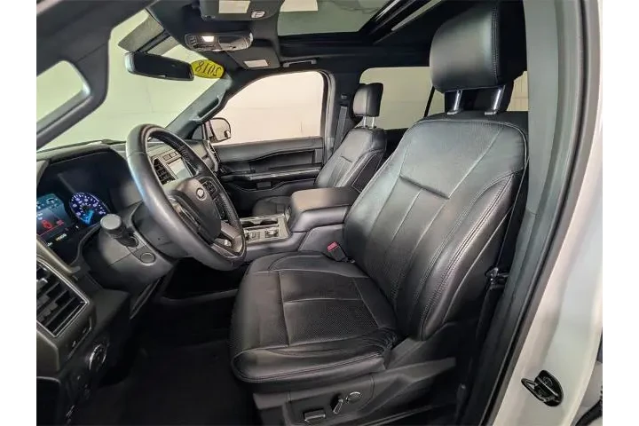 $29998 : Ford Expedition 2018 4x4 XLT image 5