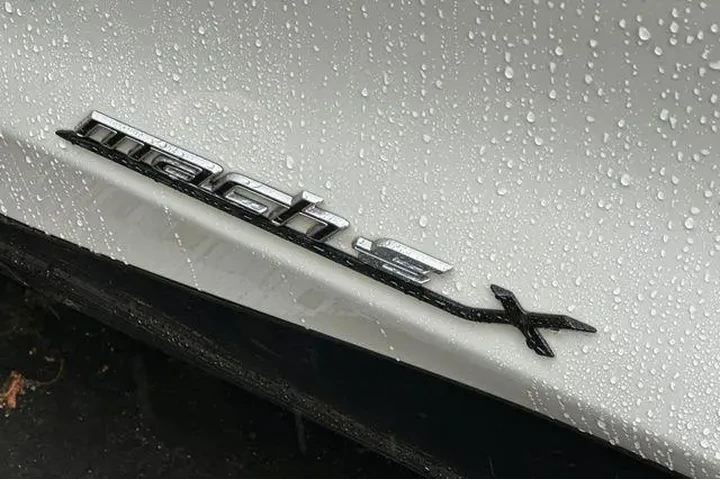 $24937 : Ford Mustang Mach-E 2023 Pre image 9