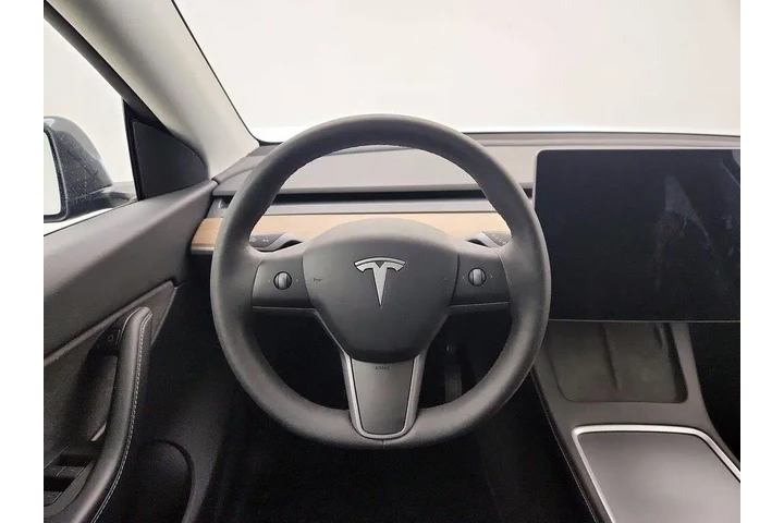 $28998 : Tesla Model Y 2021 AWD Long image 10