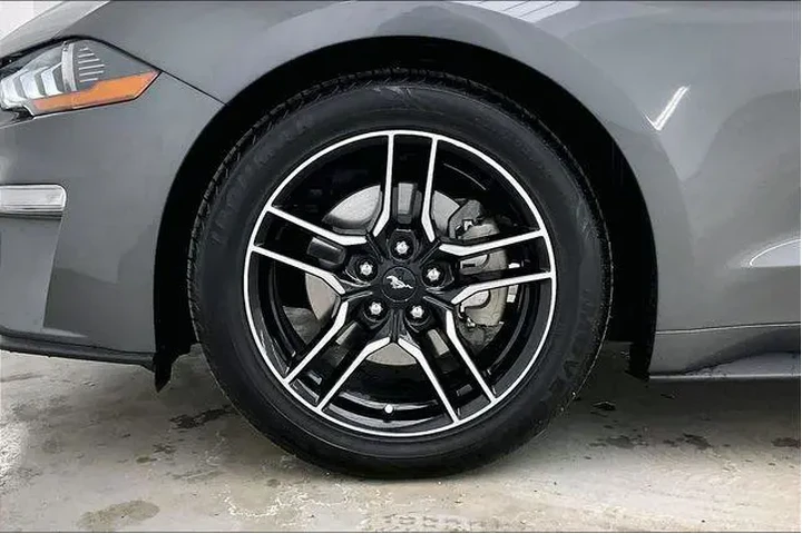 $22490 : Ford Mustang 2021 EcoBoost 2 image 9