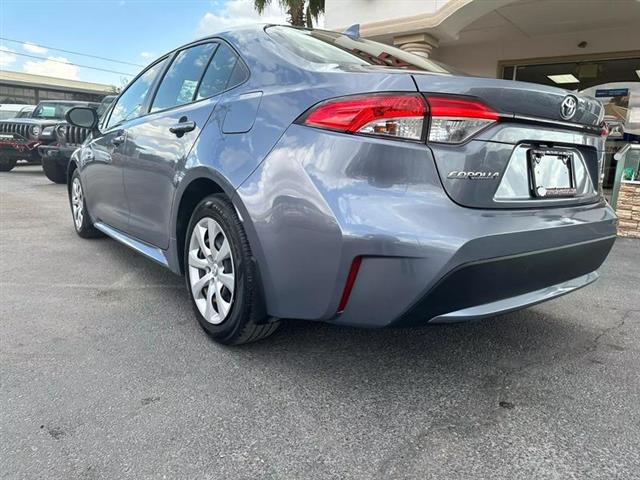 $22995 : Pre-Owned 2021 Corolla LE Sed image 8