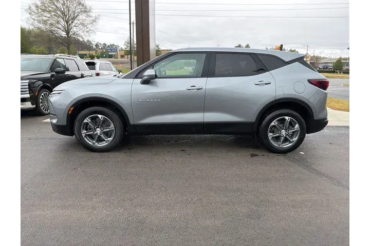 $29989 : Chevrolet Blazer 2025 AWD LT image 3