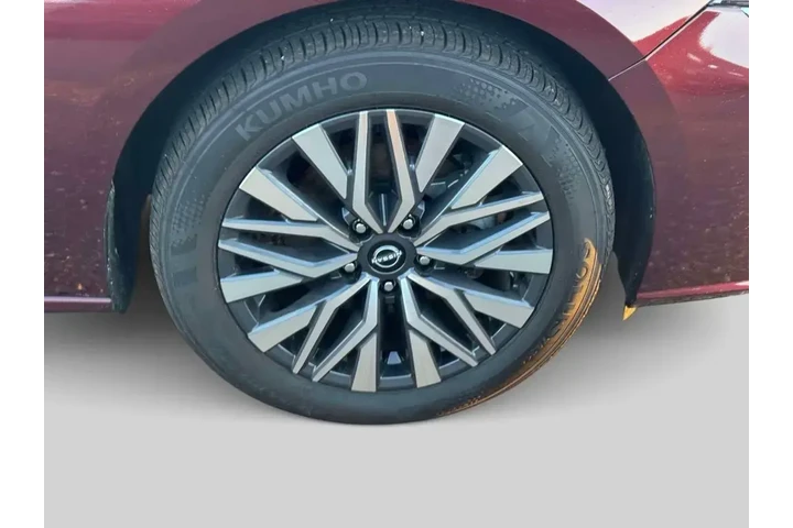 $20995 : Nissan Altima 2025 2.5 SV 4d image 8