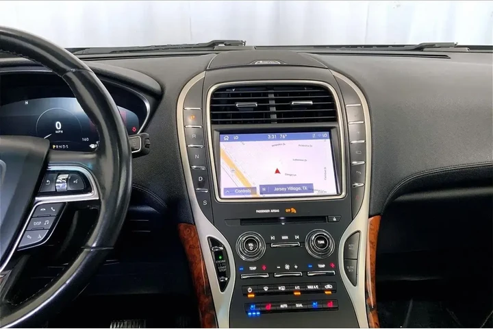 $20992 : Lincoln Nautilus 2020 AWD Re image 5