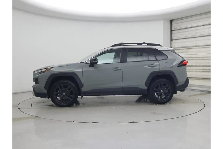$30998 : Toyota RAV4 2023 AWD Adventu image 3