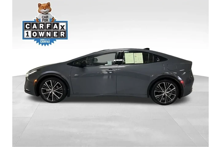 $31888 : 2024 Prius Limited image 2