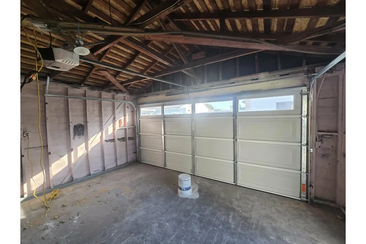 White Basic Rollup garage door image 3