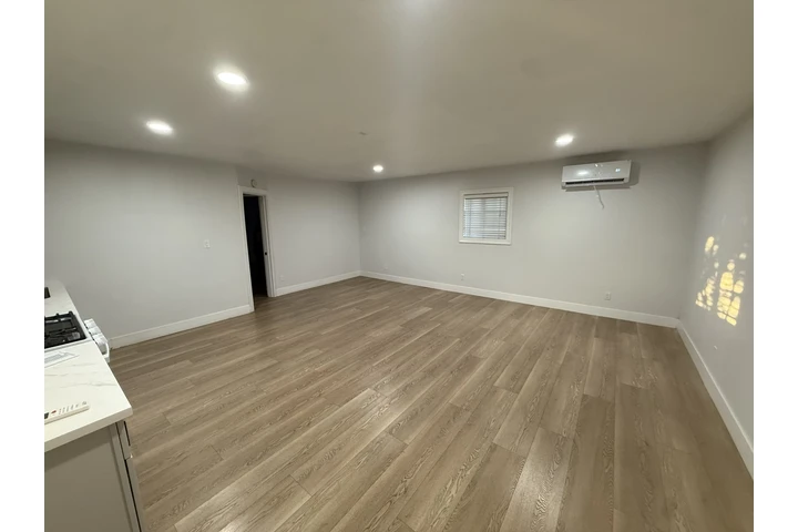 $2300 : ADU for Rent in Anaheim image 2