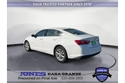 $18995 : Chevrolet Malibu 2023 LT 4dr thumbnail