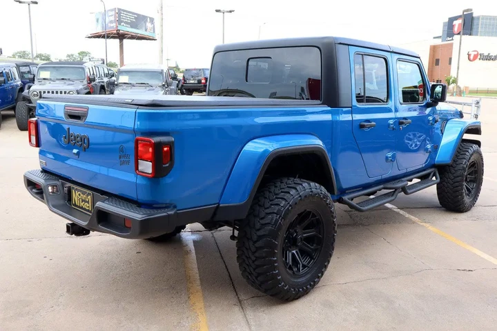 $38587 : 2022 Gladiator Willys 4x4 image 5