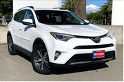 $17985 : Toyota RAV4 2017 AWD XLE 4dr thumbnail