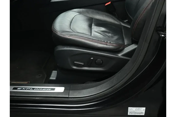 $17842 : Ford Explorer 2019 AWD Sport image 10