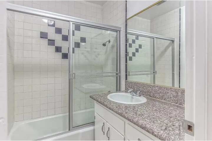 $1100 : Moderno Apartamento en LA image 8