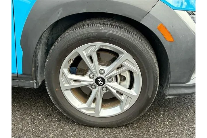 $20485 : Hyundai KONA 2023 AWD SEL 4d image 8