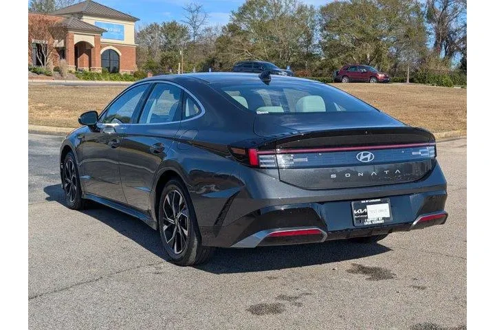 $24999 : Hyundai SONATA 2025 SEL 4dr image 10