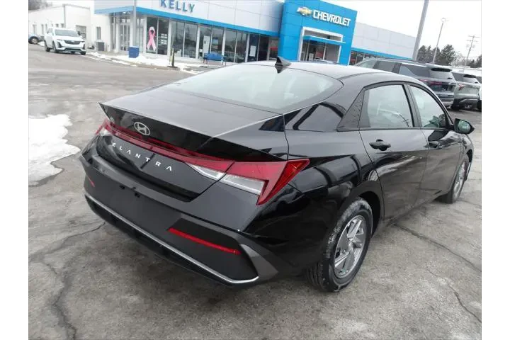$24005 : Hyundai ELANTRA 2025 SE 4dr image 7