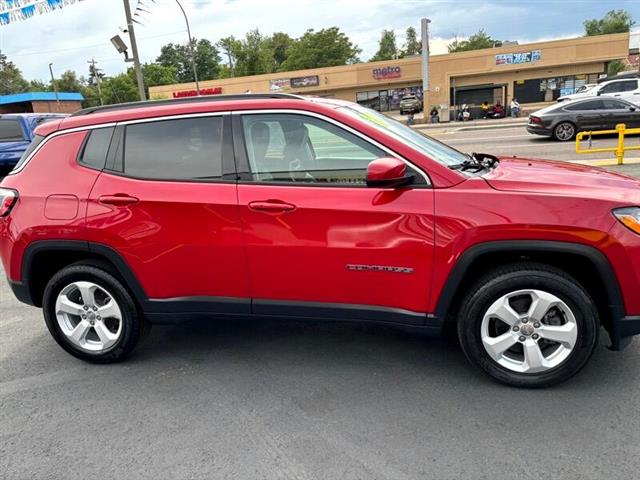 $17998 : 2018 Compass Latitude 4x4 image 4