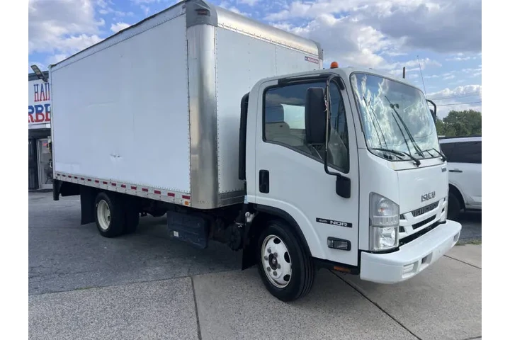 $16900 : 2018 NQR image 3