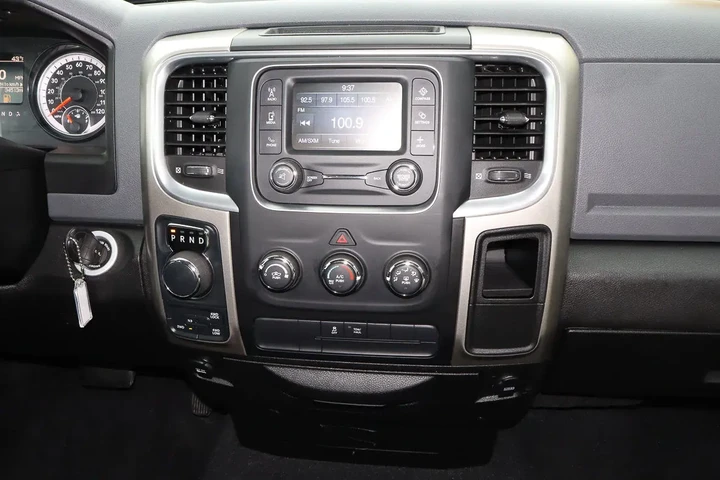 $26988 : 2020 1500 Classic SLT 4x4 Reg image 10