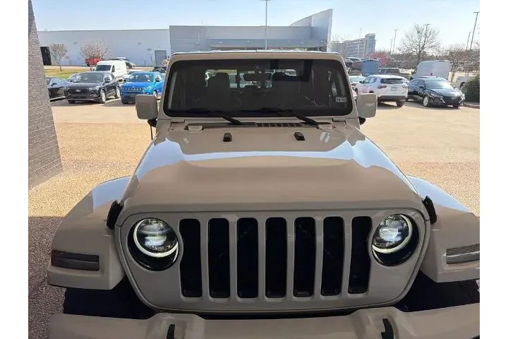 $33100 : Jeep Gladiator 2023 4x4 Over image 3