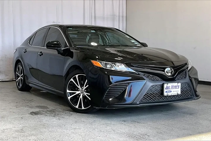 $15491 : Toyota Camry 2020 SE 4dr Sed image 1