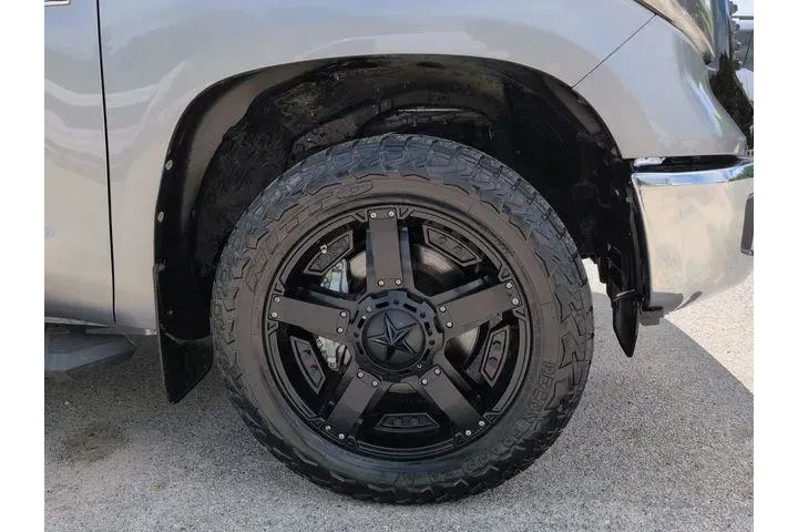 $26746 : Toyota Tundra 2018 4x2 SR5 4 image 2