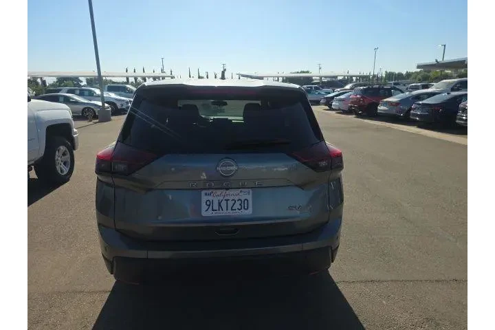 $21500 : Nissan Rogue 2024 SV 4dr Cro image 5