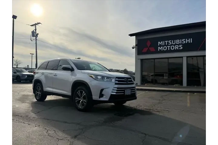 $21764 : Toyota Highlander 2019 AWD L image 1
