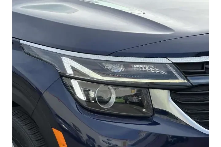 $23567 : Kia Seltos 2024 AWD EX 4dr S image 10