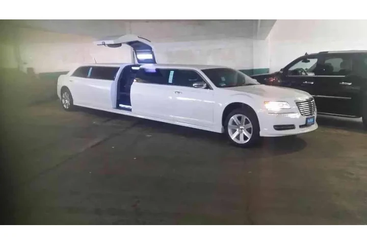 Party bus special image 6