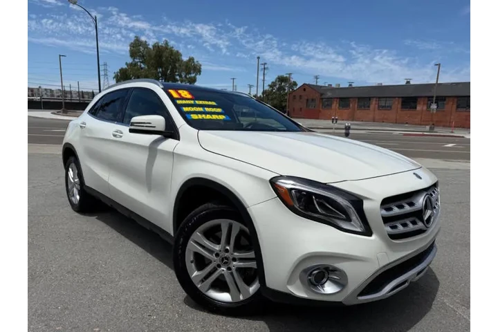 2018 Mercedes-Benz GLA GLA 25 image 3