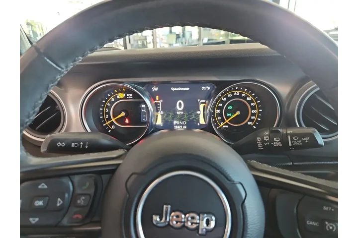 Jeep Wrangler 2022 4x4 Sport image 10