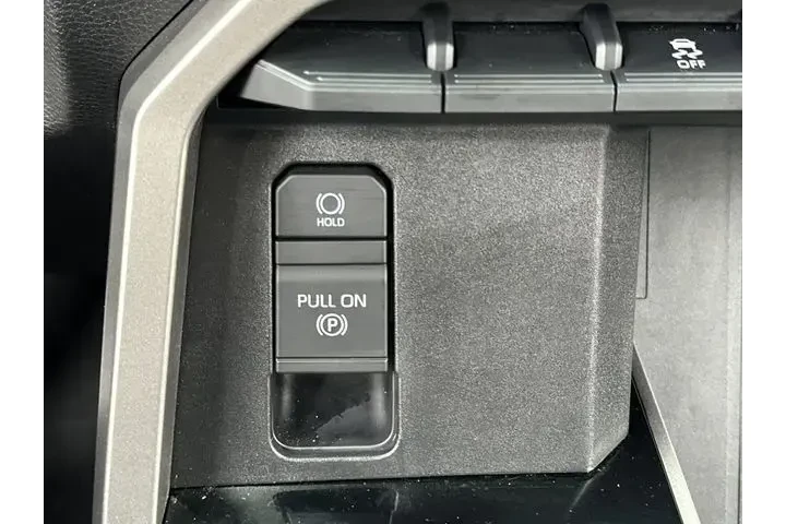 $38427 : Toyota Tundra 2025 4x2 SR5 4 image 9