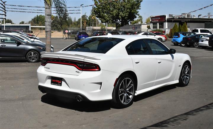 $33546 : Charger R/T image 8