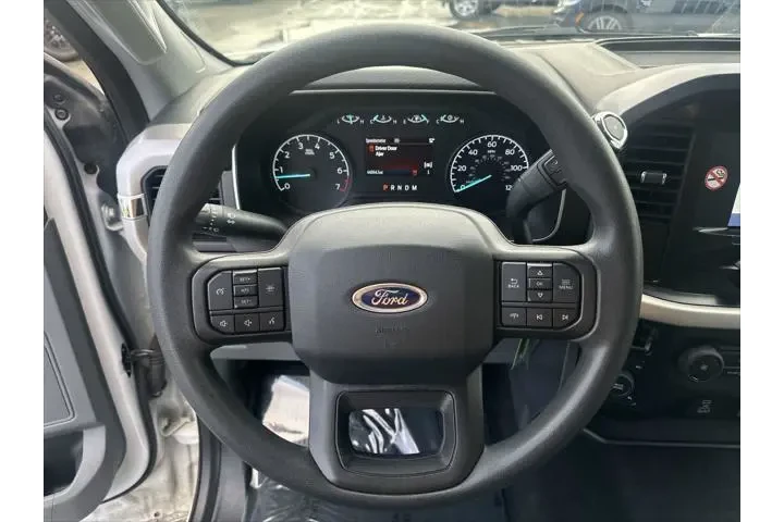 $35499 : Ford F-150 2023 4x4 XLT 4dr image 7