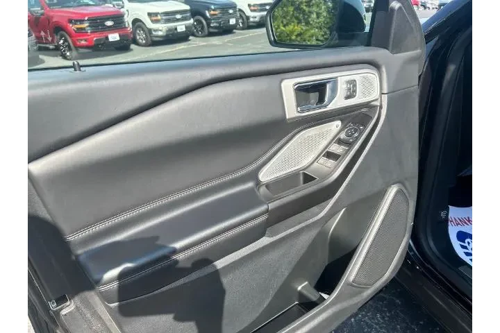 $26000 : Ford Explorer 2020 AWD Plati image 10